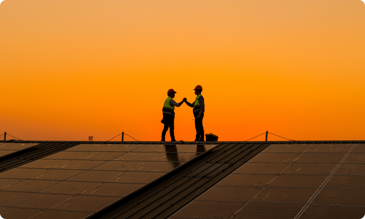 sistema impianti fotovoltaico tramonto